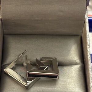 NWOT: Silver Geometric Earrings